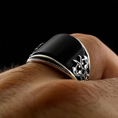 Vintage Men's Totem Ring with Oil Drop Carving
