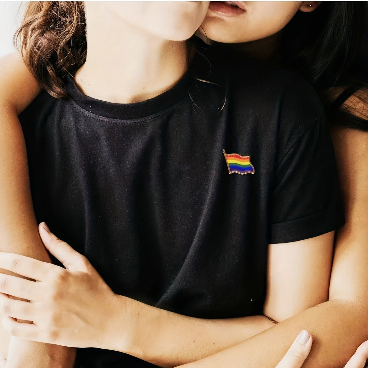 2pcs LGBT Pride Rainbow Flag Brooches Pins for Backpacks