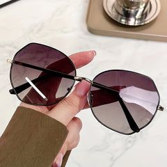 Oval Metal Frame Sunglasses UV400 Gradient Lens Beach Driving