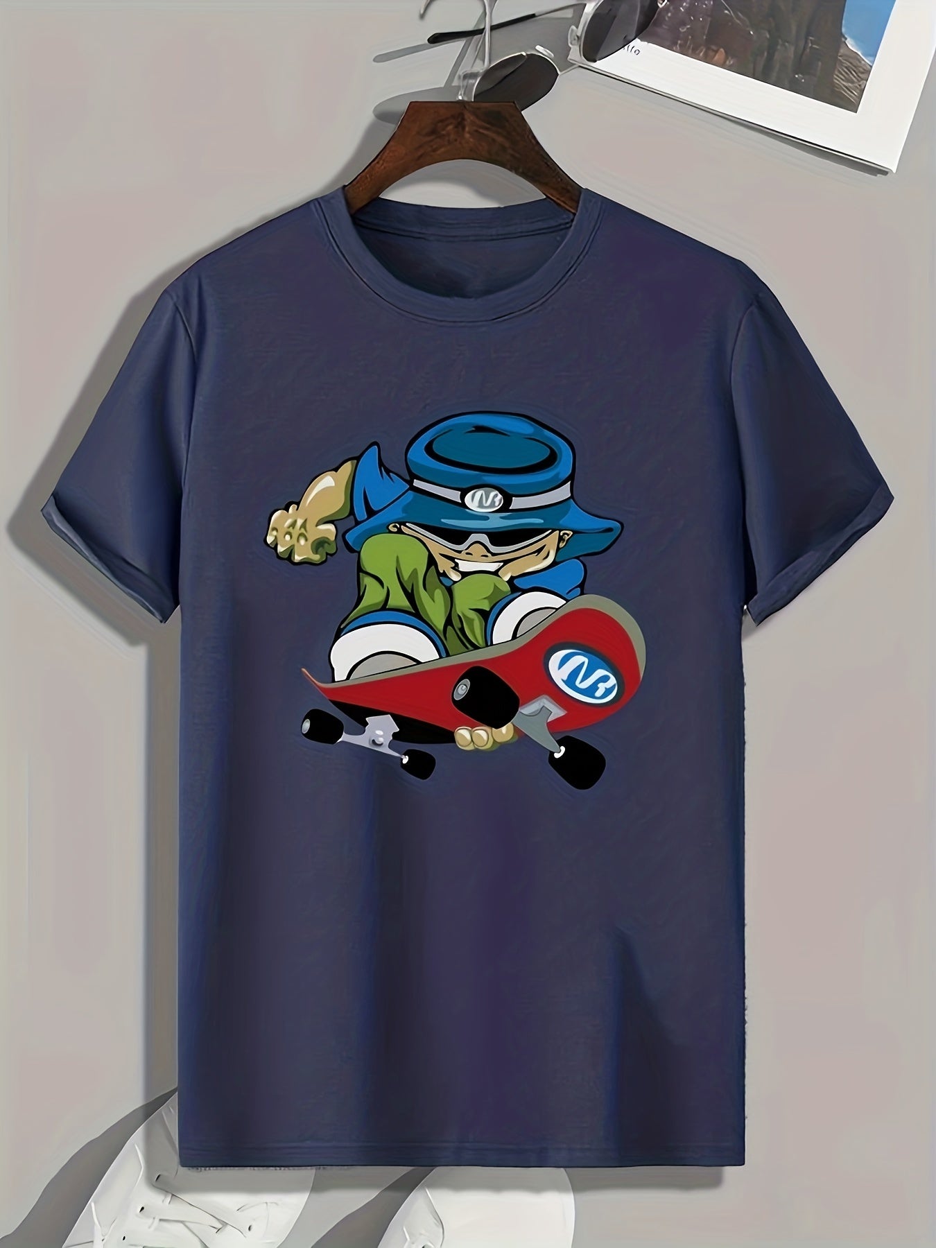 Cartoon Skater Print Men's Graphic T Shirt for Summer