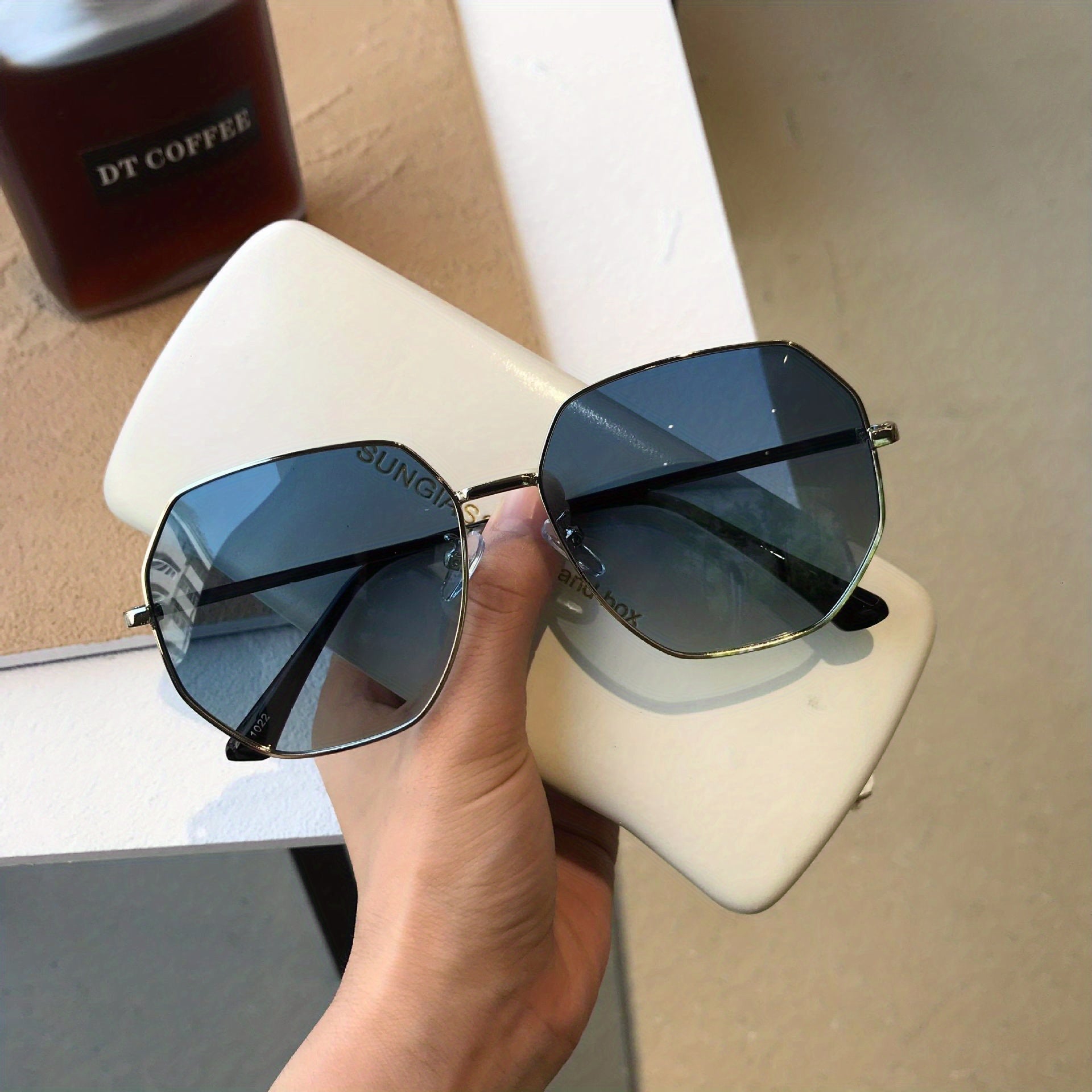 Men's Vintage Polygonal Frame Sunglasses UV Protection