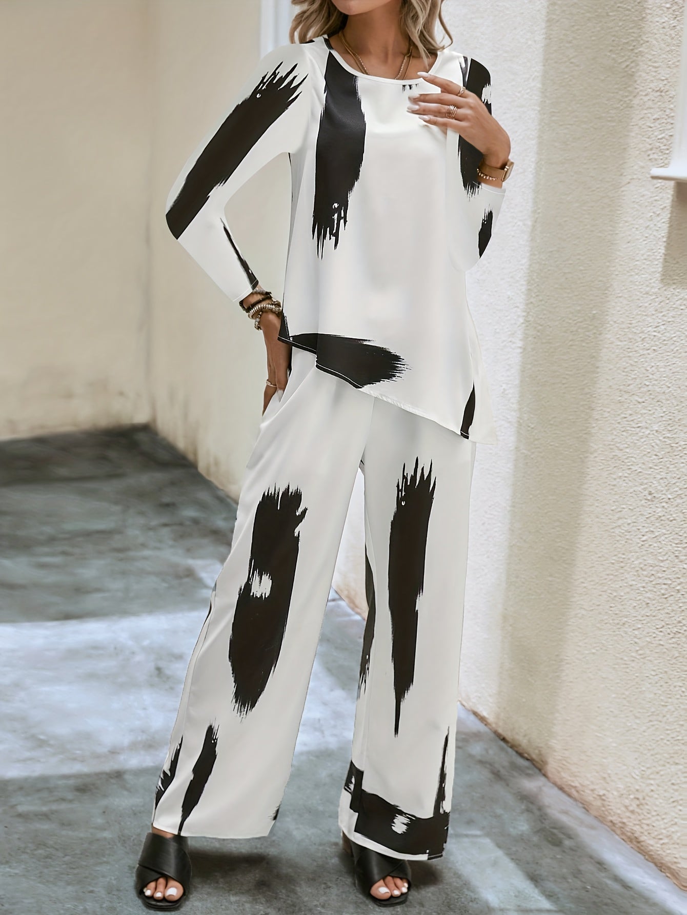  Brush Print Top & Wide Leg Pants 2 Piece Set
