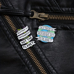 Earth Shaped Brooch For Men Alloy Badge Holiday Gift