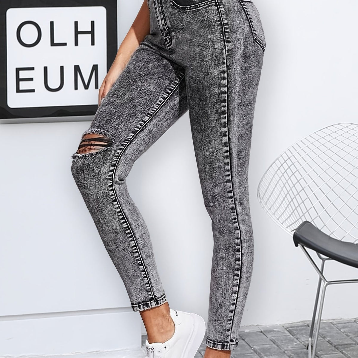 Grey Snowflake Fabrics Skinny Jeans Ripped Knee High Rise Cropped Denim Pants