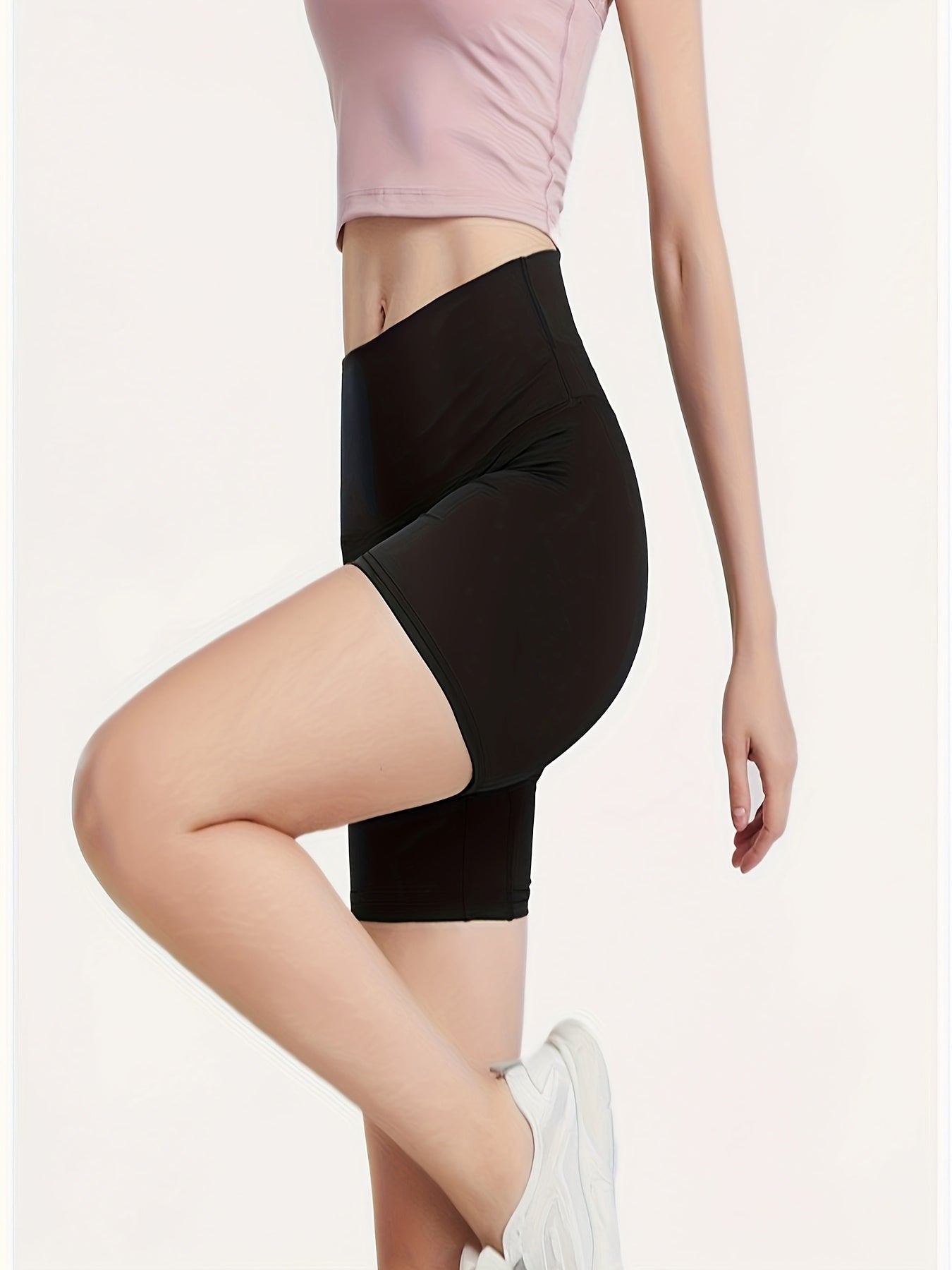Hip Lifting Yoga Sports Shorts Slim Fit Workout Shorts