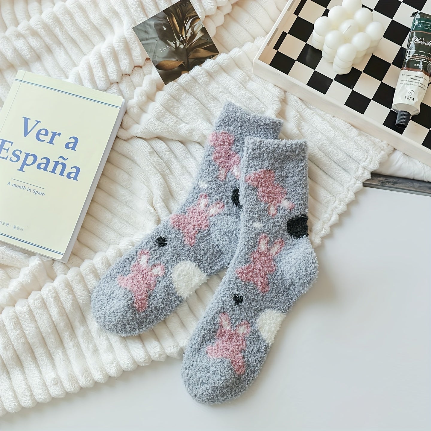 Animal Pattern Plush Socks Soft Mid Tube Socks Women's Stockings