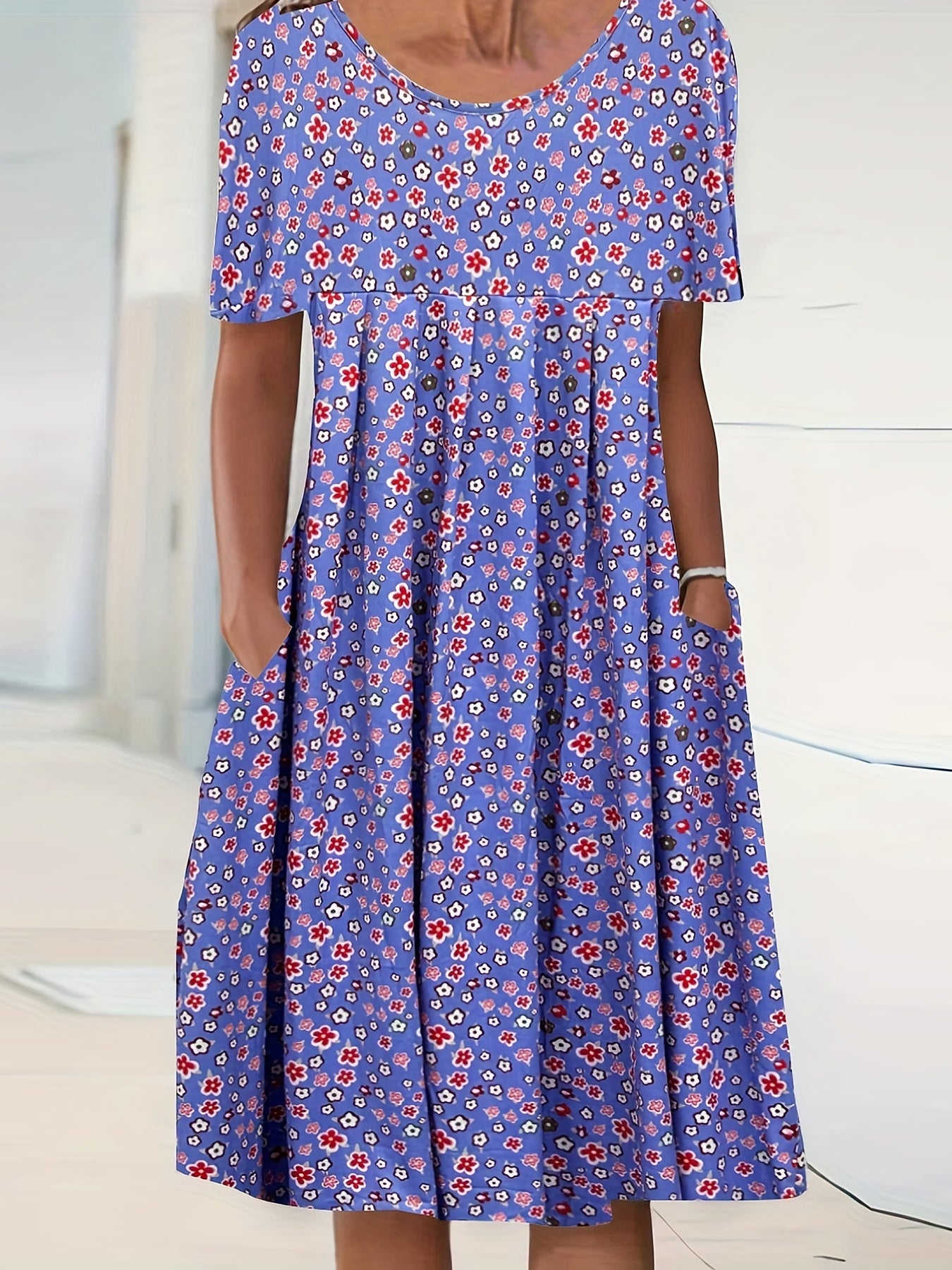  Women's Floral Print Pleated Dress