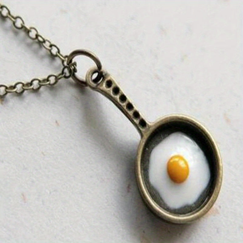 Vintage Silver Alloy Pan Necklace Pendant Kitschy Fun Saucepan Collarbone Chain