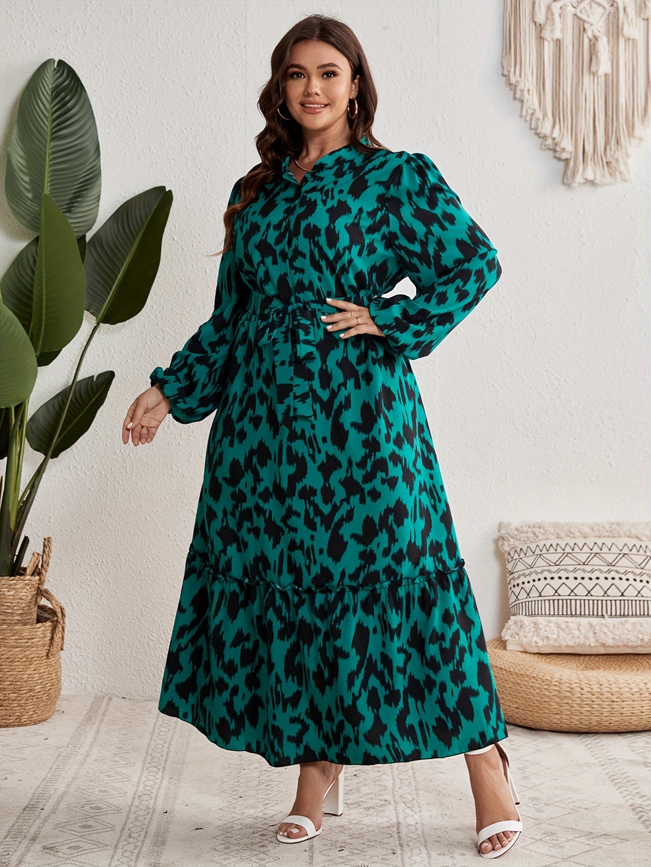  Leopard Print Lantern Sleeve Maxi Dress