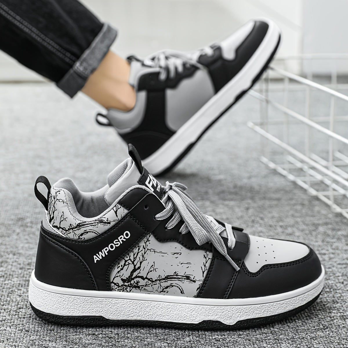 Men's Non-Slip Lace Up Skate Shoes for Outdoor Activities