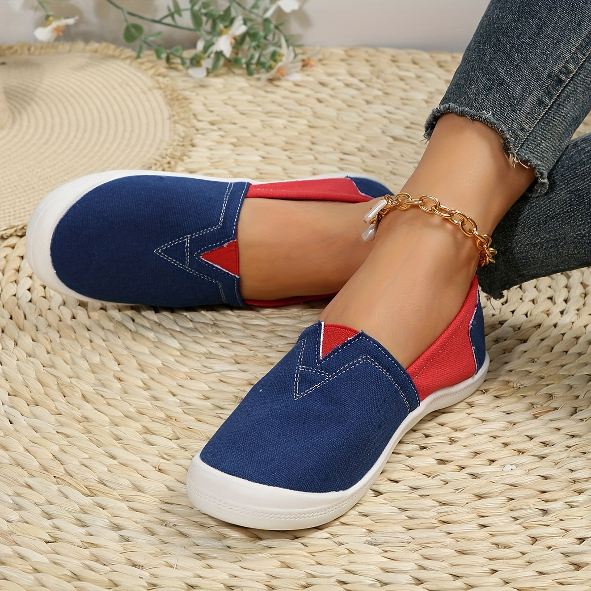 Women's Casual Canvas Slip-On Shoes Lightweight Low Top Sneakers