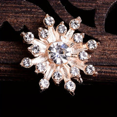 Snowflake Charm Brooch Faux Pearl & Rhinestone Decor Buckle Alloy