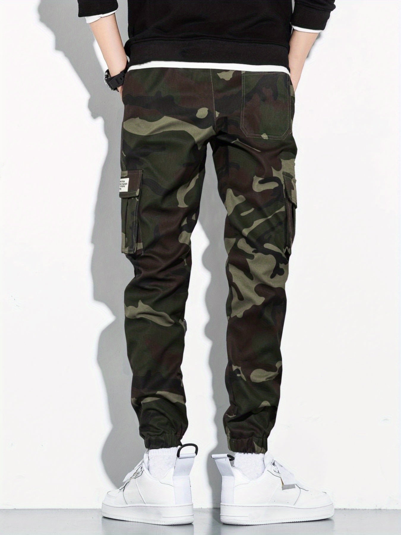 Men's Camo Flap Pocket Cargo Pants