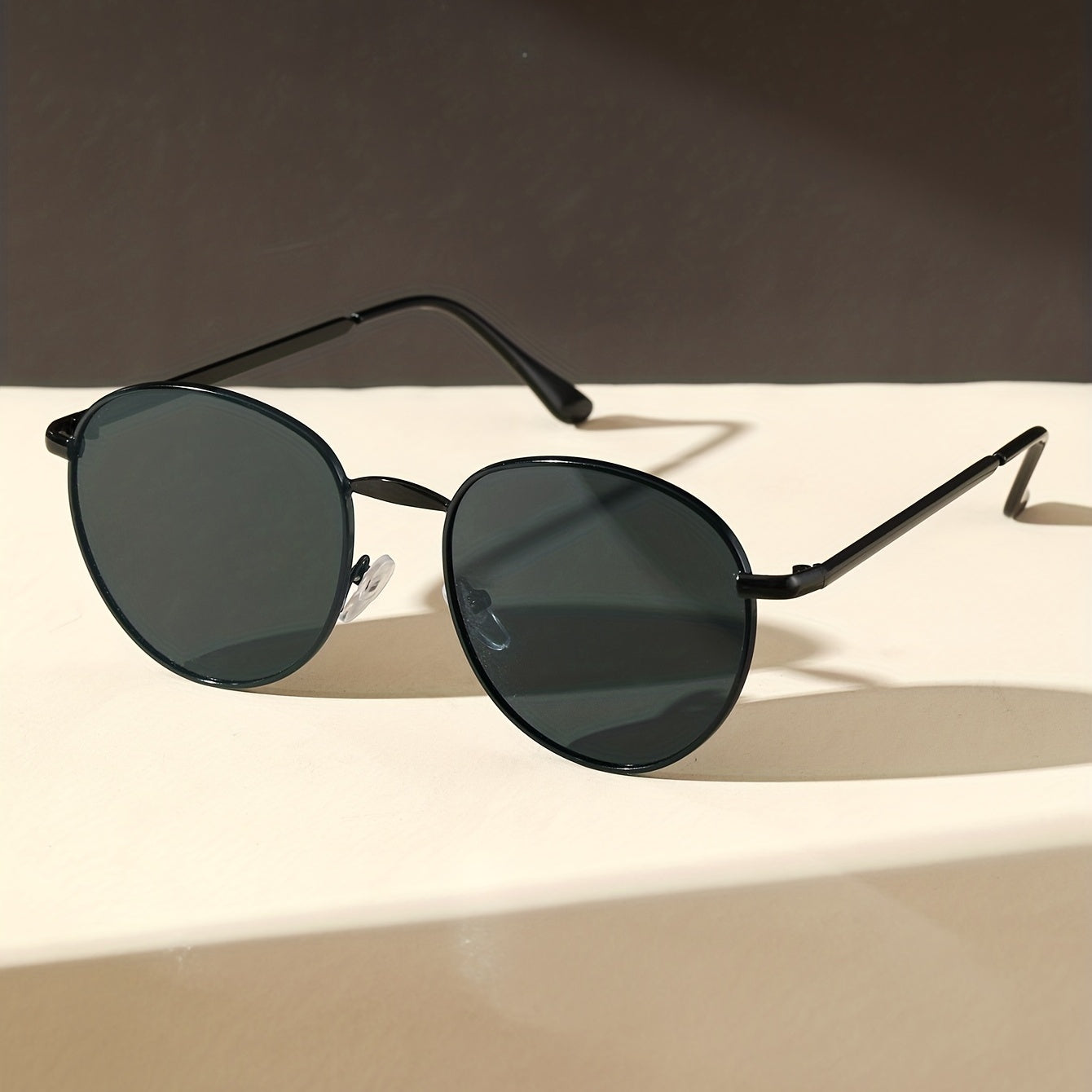 Retro Round Sunglasses Anti Glare Metal Glasses UV400
