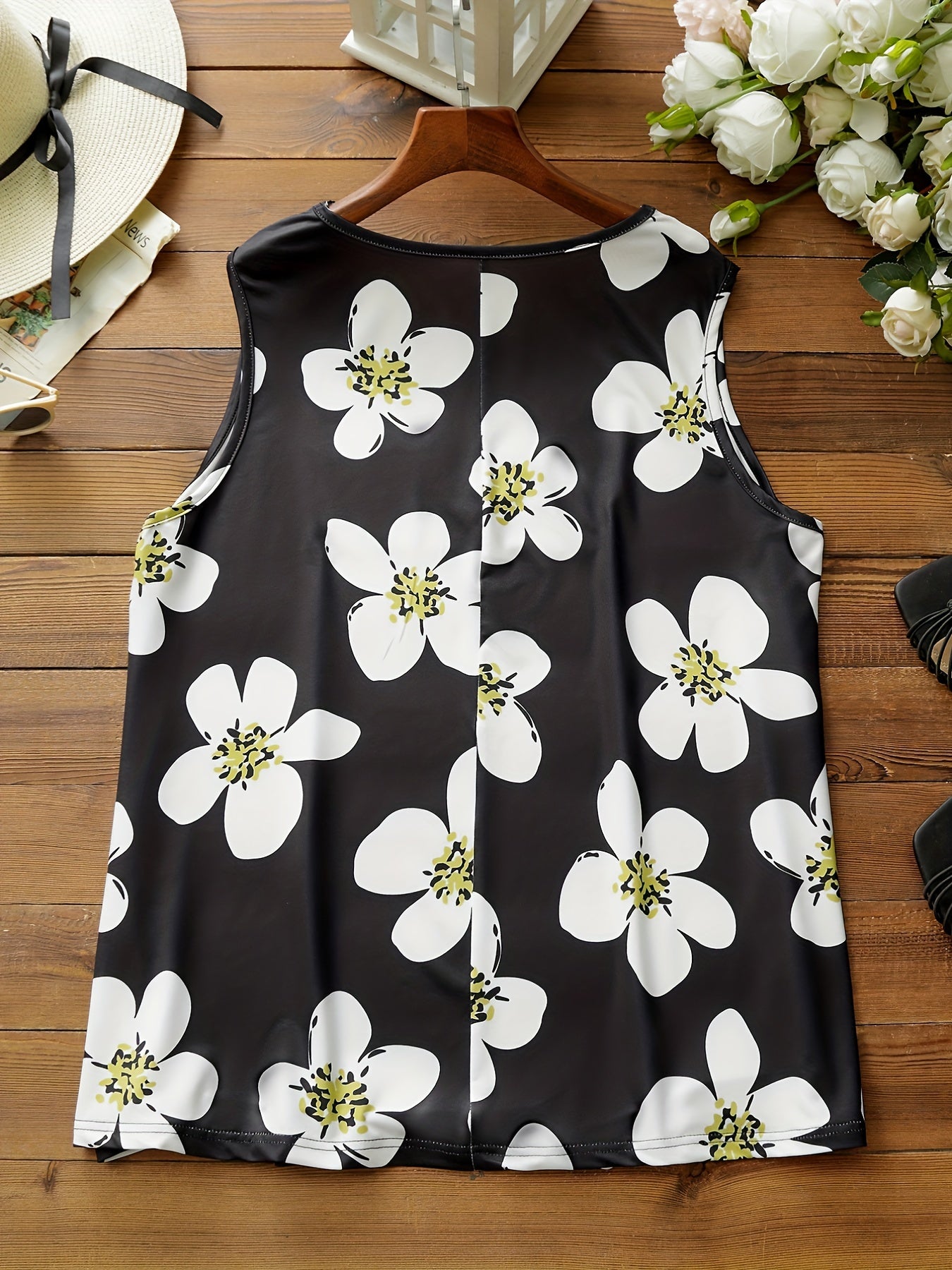  Floral Print Lace Trim V Neck Tank Top