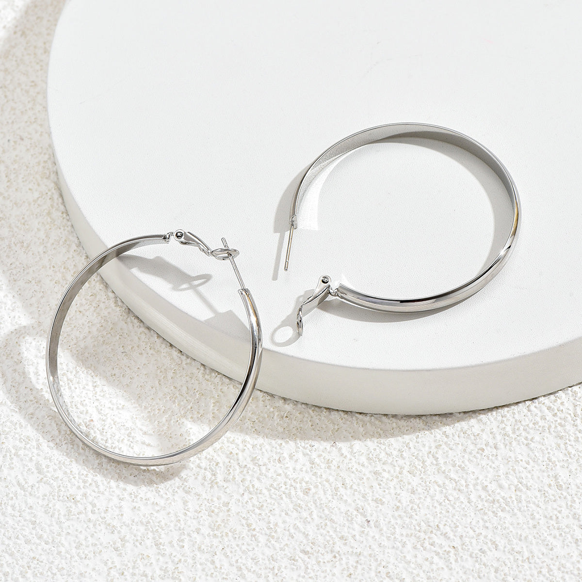 Women's 925 Silver Arc Texture Glossy Stud Earrings