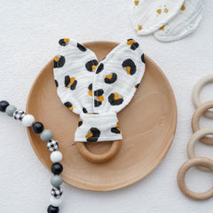 Baby Sleep Soother Bunny Teething Chewer High Beech Log Wood Ring Cotton