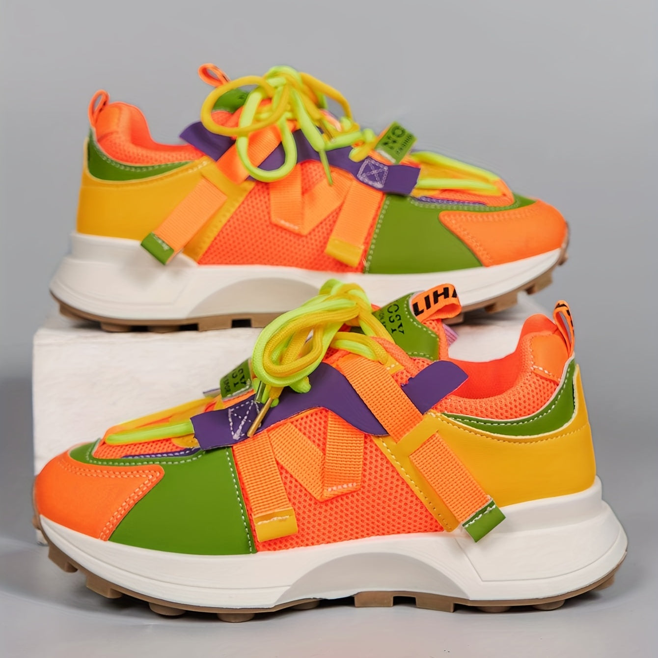 Women's Breathable Mesh Platform Sneakers Casual Lace Up Outdoor Shoes