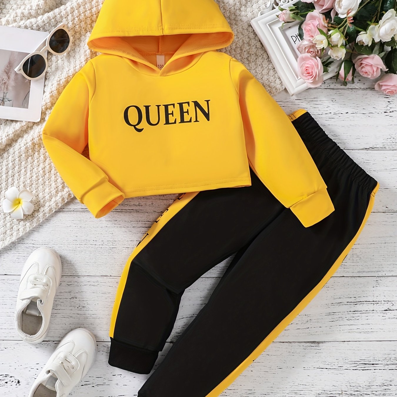 Toddler Girls Queen Hoodie & Pants Set