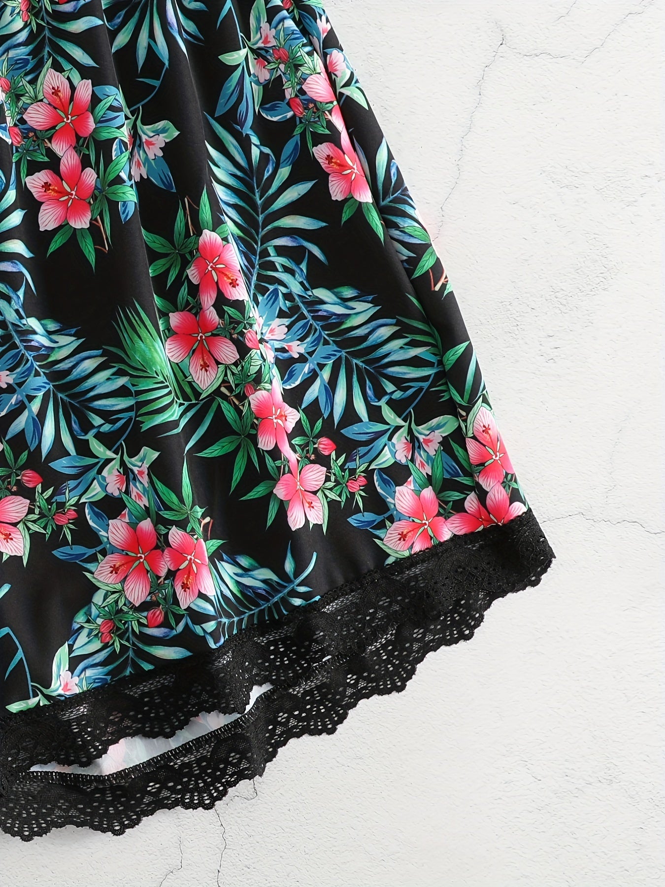  Rose Print Lace Elastic Stretch Shorts