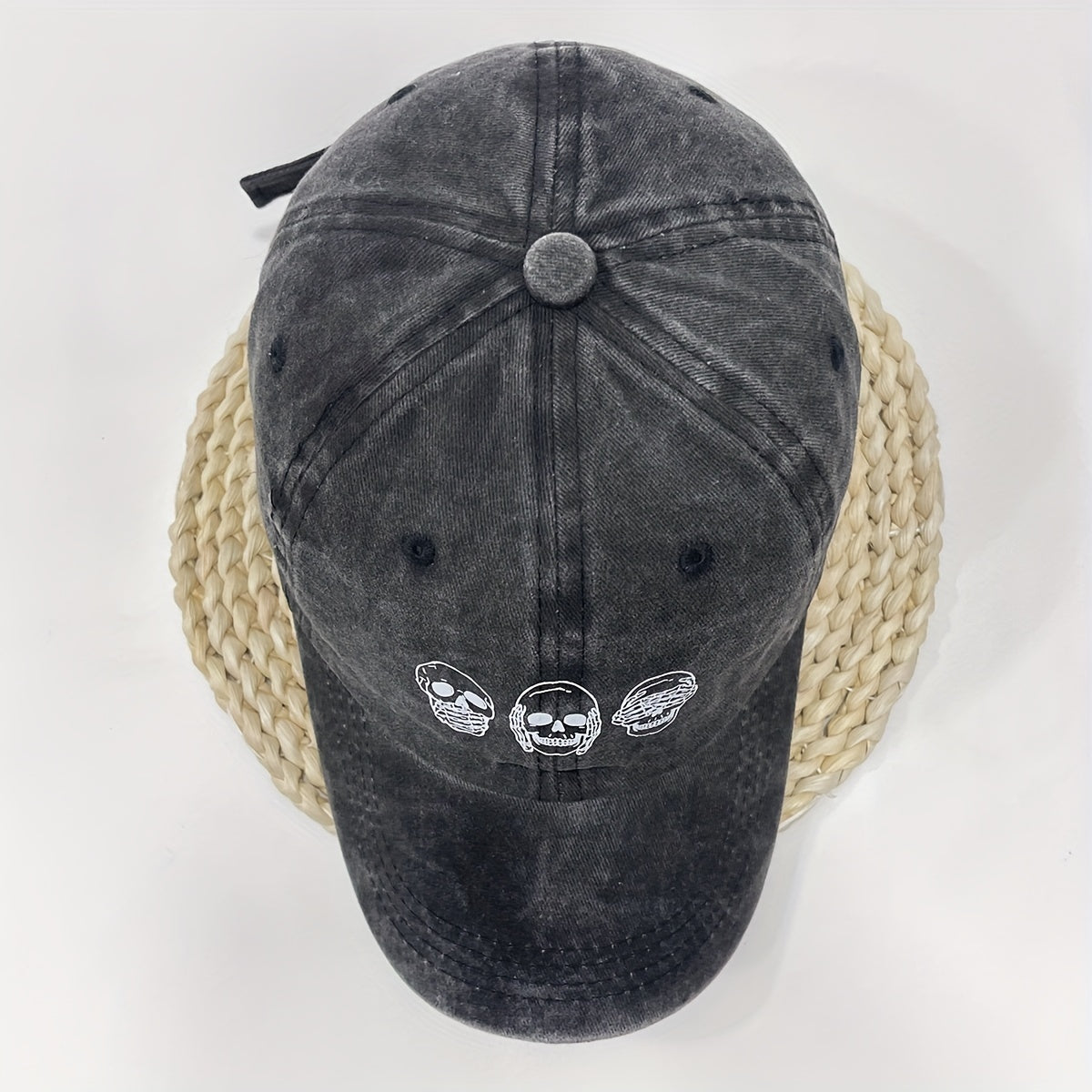 Unisex Breathable Adjustable Baseball Cap with Three Skull Pattern