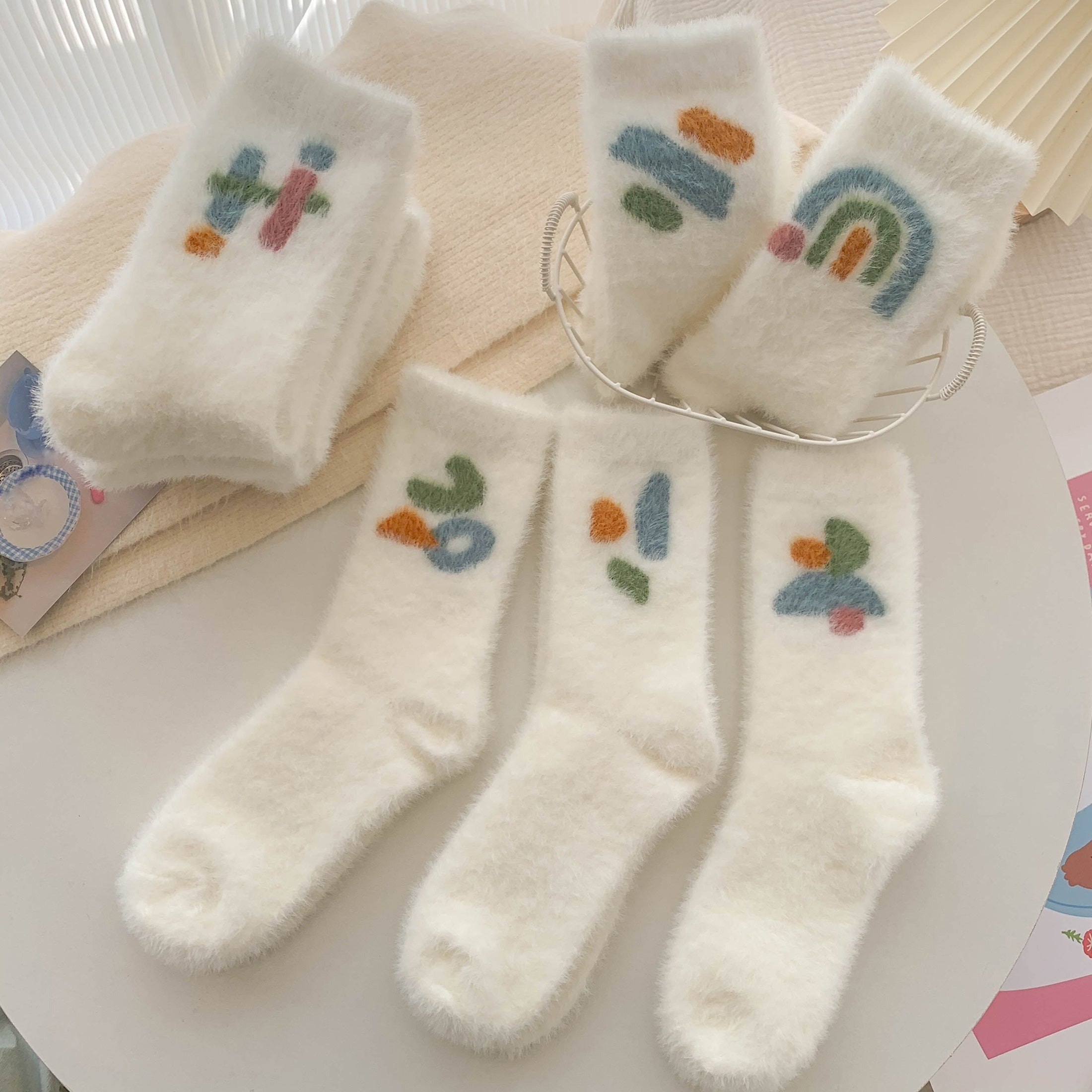 8 Pairs Cartoon Graffiti Socks Comfy & Fuzzy Women's Stockings