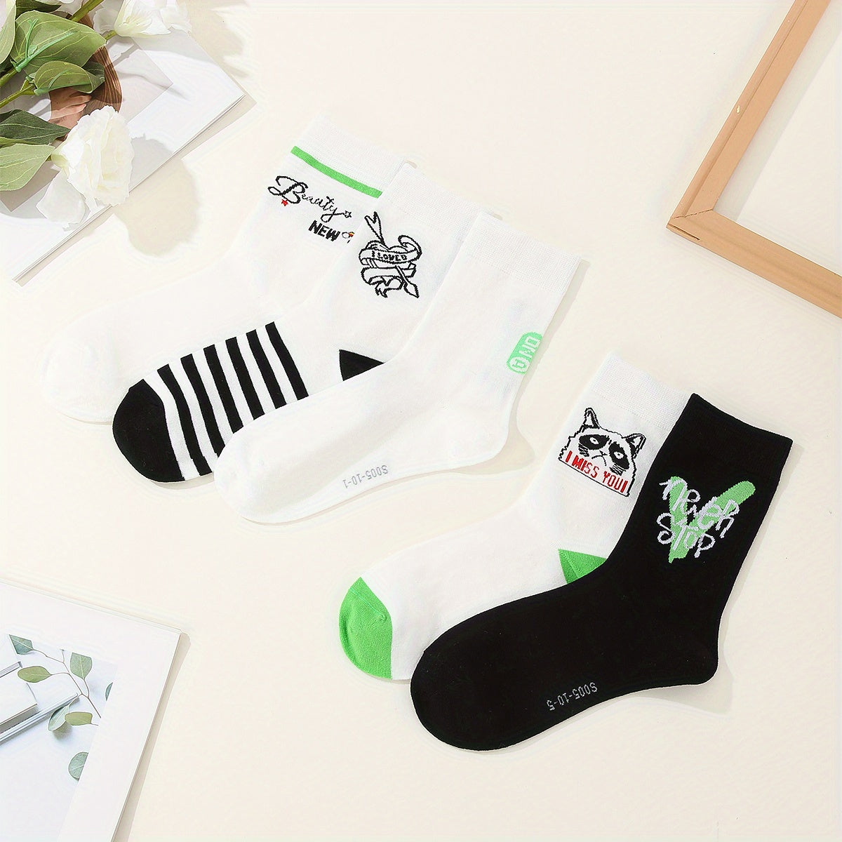 5 Pairs Letter Print Socks Comfy & Breathable Street Mid Tube Socks