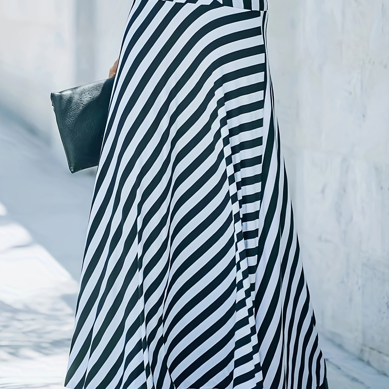  Stripe Print V Waist Maxi Skirt