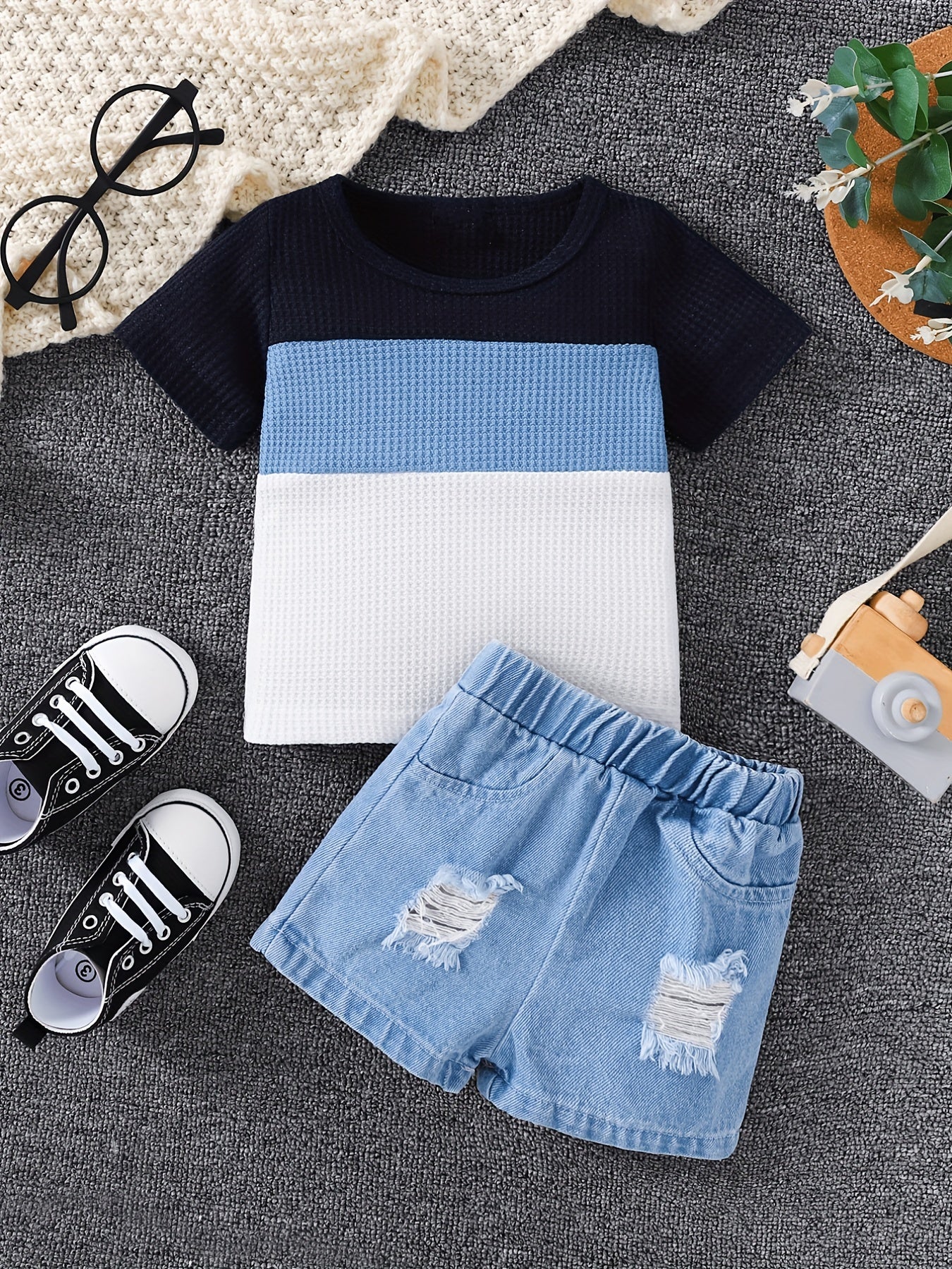 2pcs Baby Boys Block Neck T shirt & Denim Shorts Summer Clothes Sets