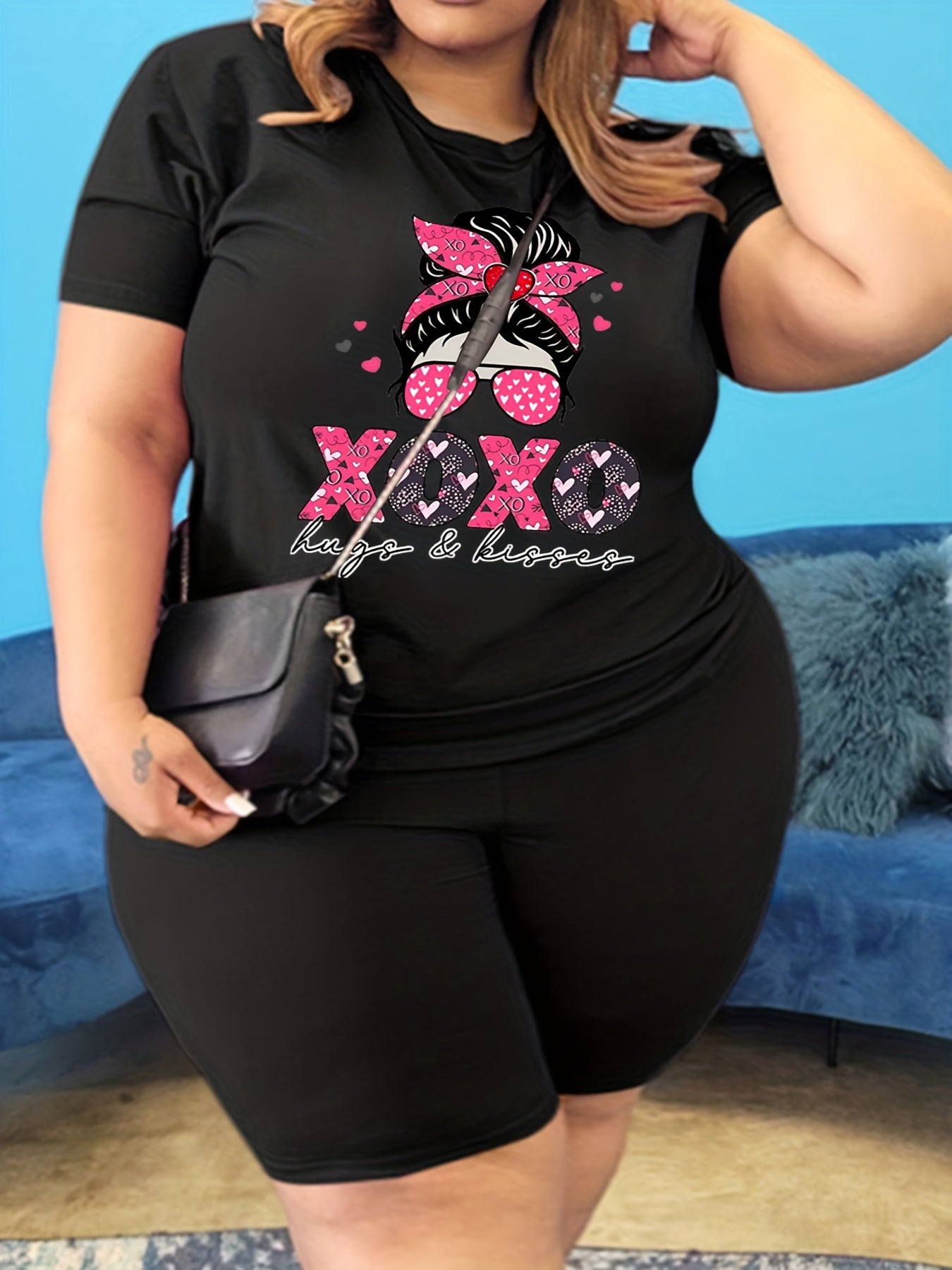  Cartoon Figure & Letter Print Tee & Biker Shorts Outfit Set