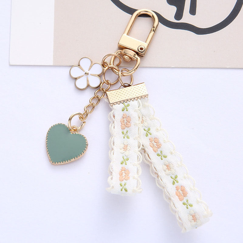 Daisy Lace Heart Keychain Colorful Bag Key Chain Keyring Ornament