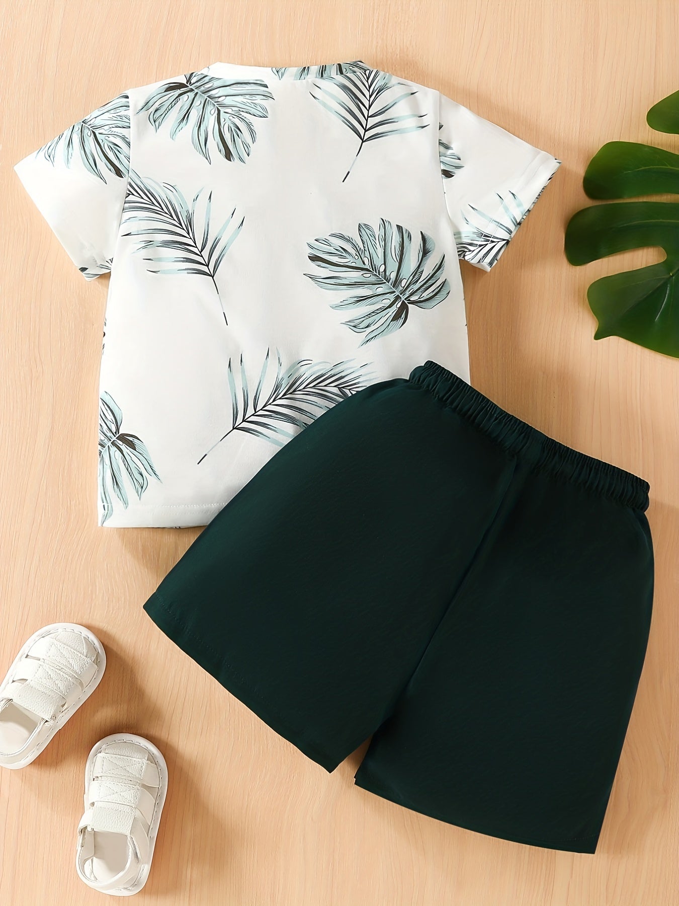 2pcs Boys Leaf Print T shirt & Shorts Summer Clothes Sets