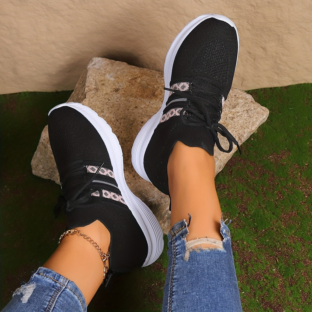 Women's Mesh Breathable Sports Sneakers Casual Walking Shoes