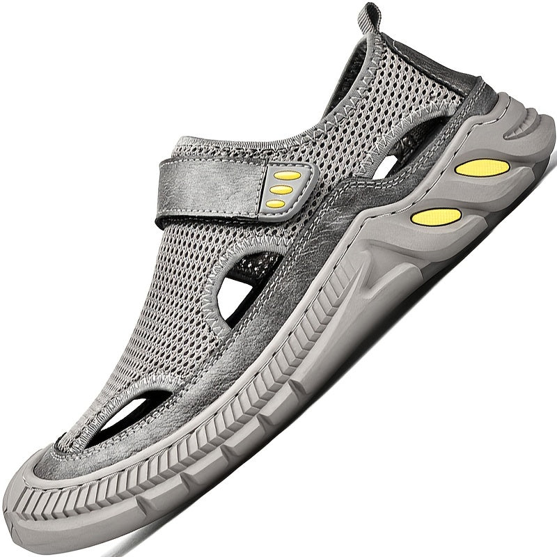 Men's Closed Toe Fisherman Sandals Breathable Beach Mesh Shoe Brown