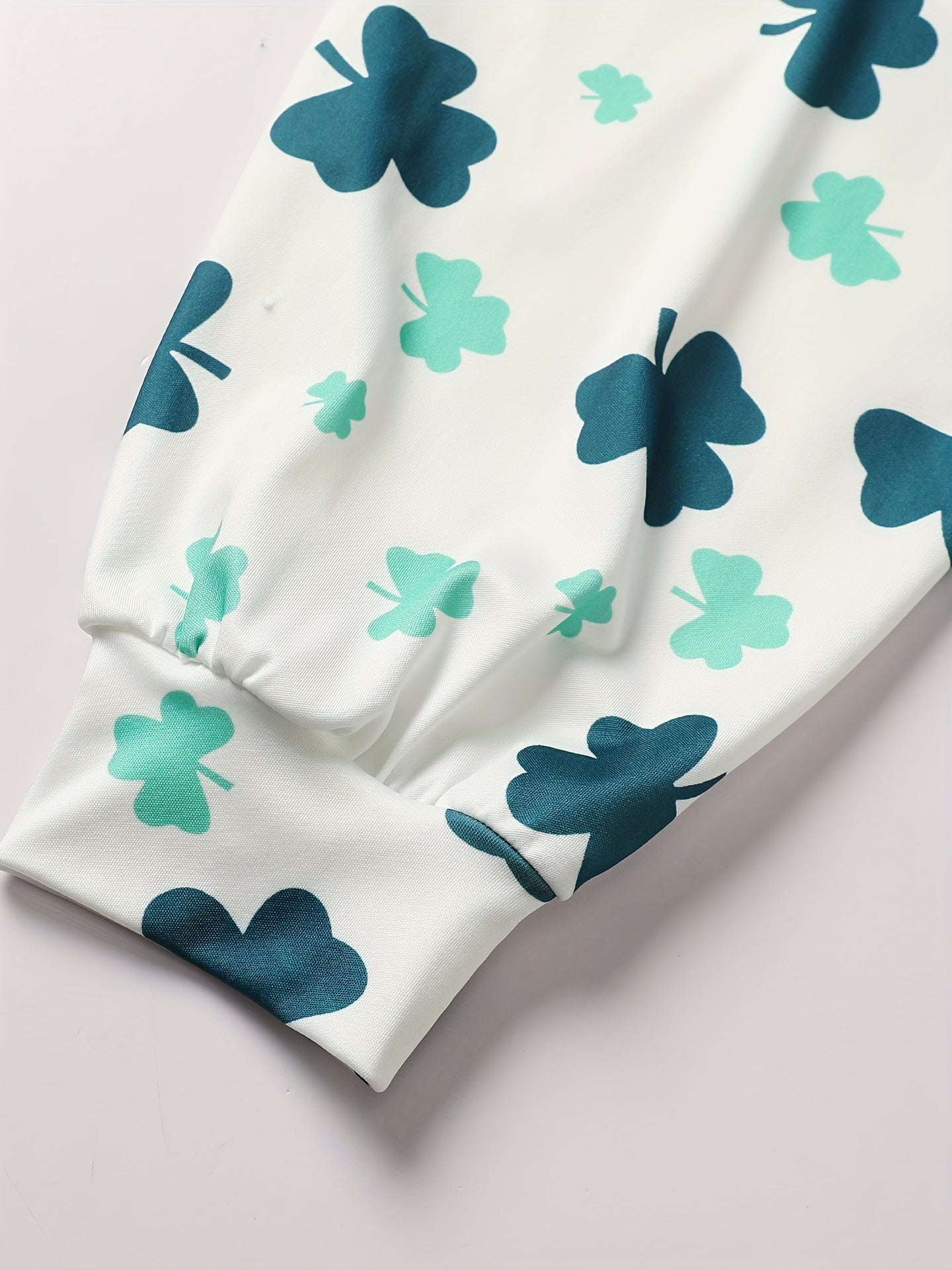  Women's Clover Print Lantern Sleeve Tee Dress