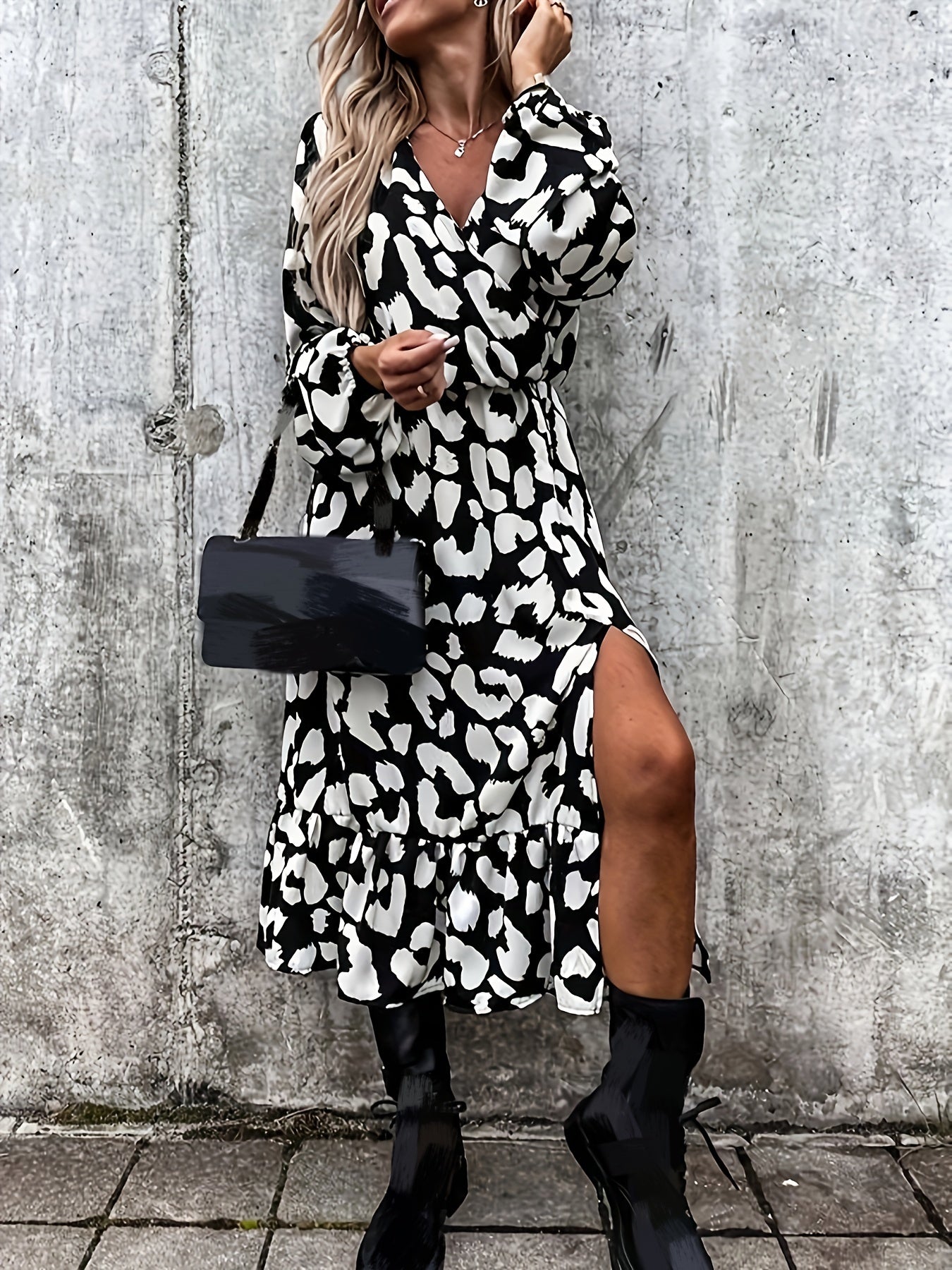  Leopard Print Maxi Dress V Neck Side Split Lantern Sleeve