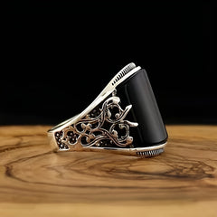 Vintage Men's Totem Ring with Oil Drop Carving