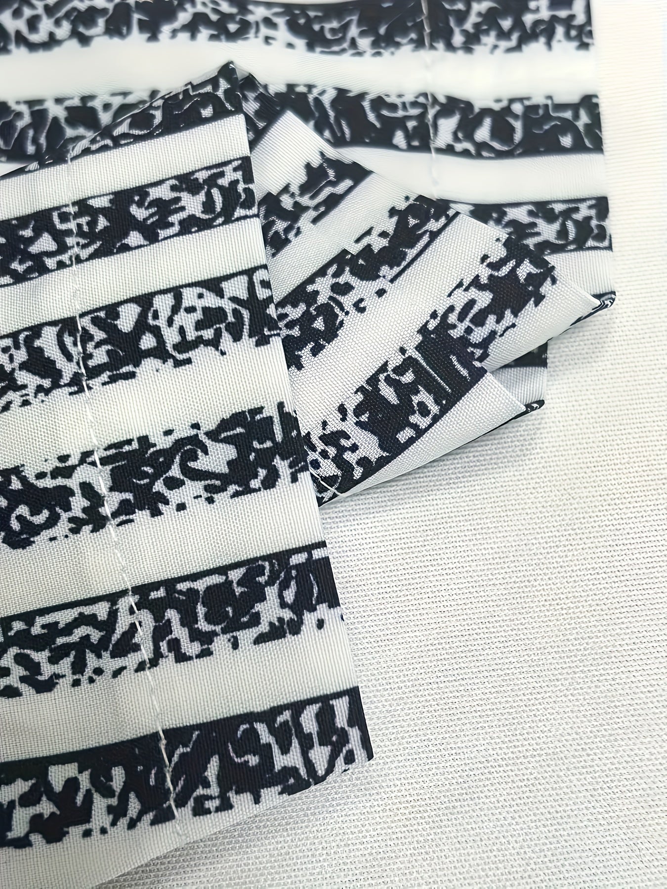  Striped Print Tie Waist Trousers