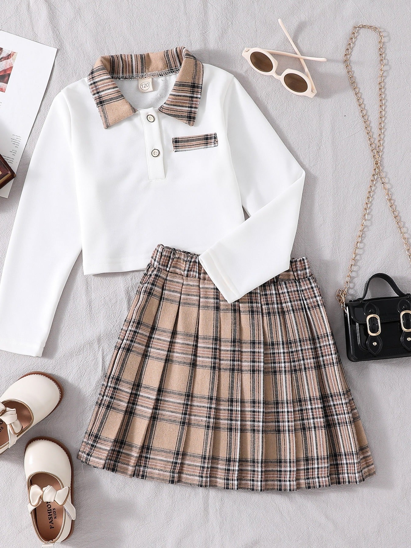 2pcs Preppy Style Sweater & Pleated Skirt Set