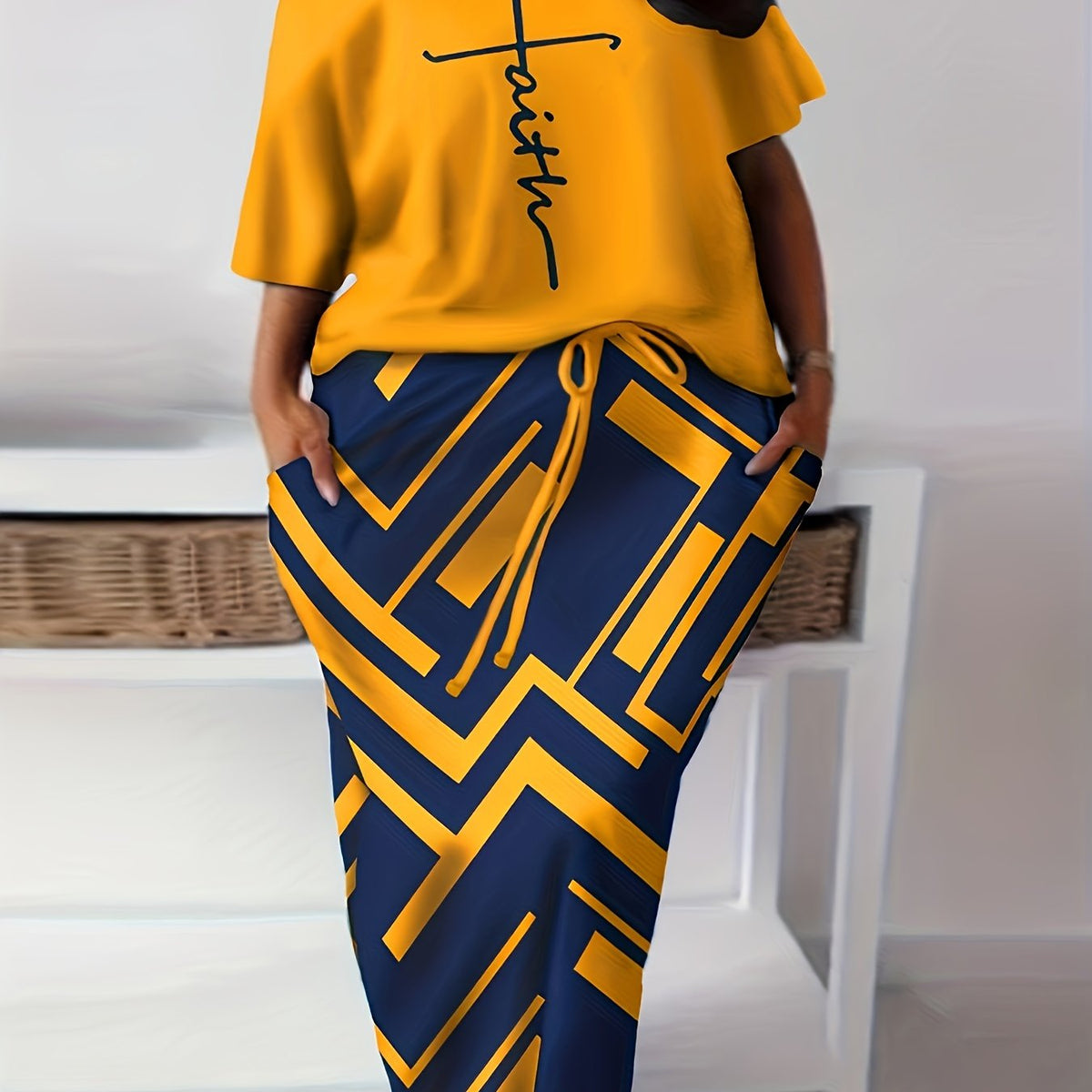  Women's Casual Two Piece Set Letter Print Top & Maxi Skirt