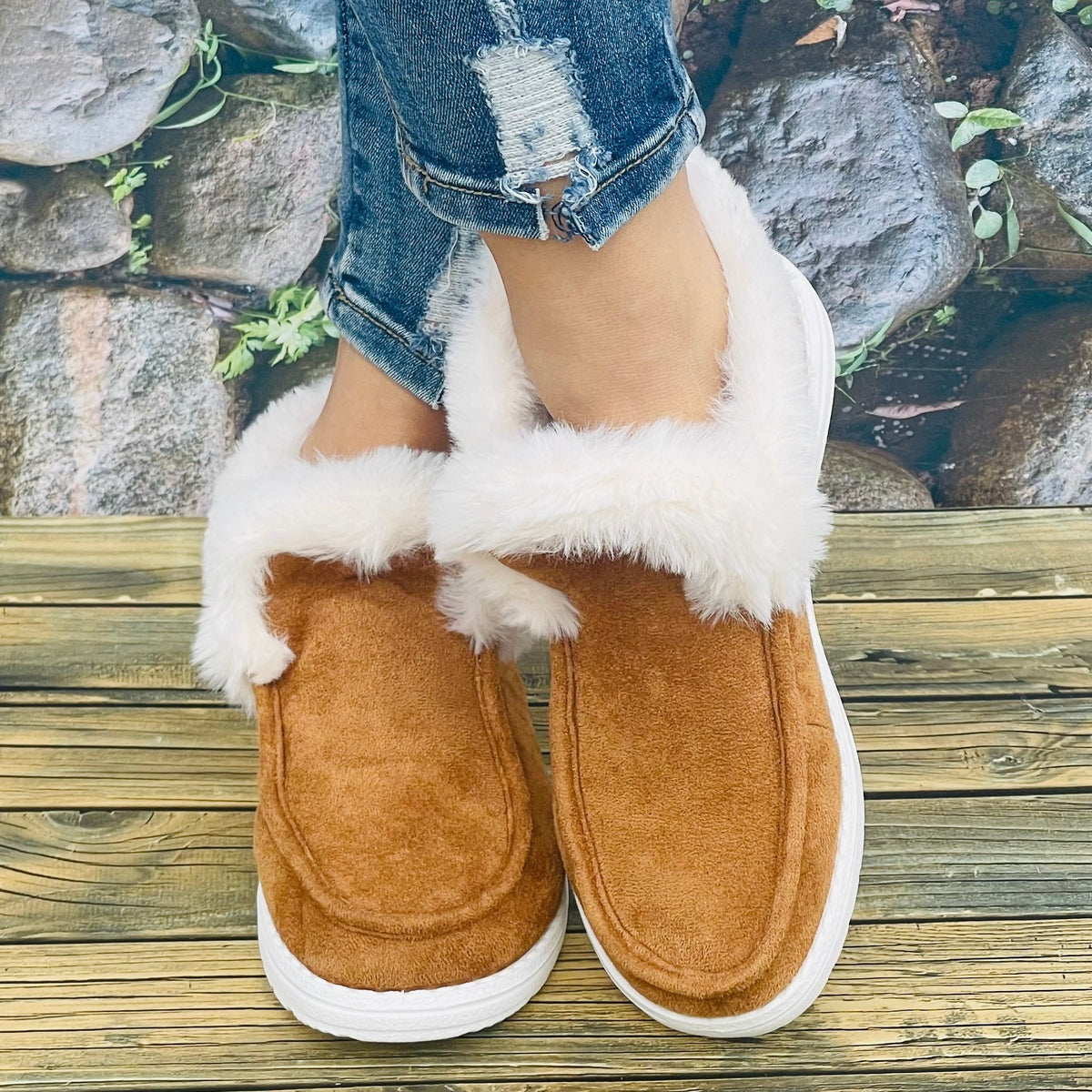 Women's Snow Boots Flat Plush Lined Winter Shoes