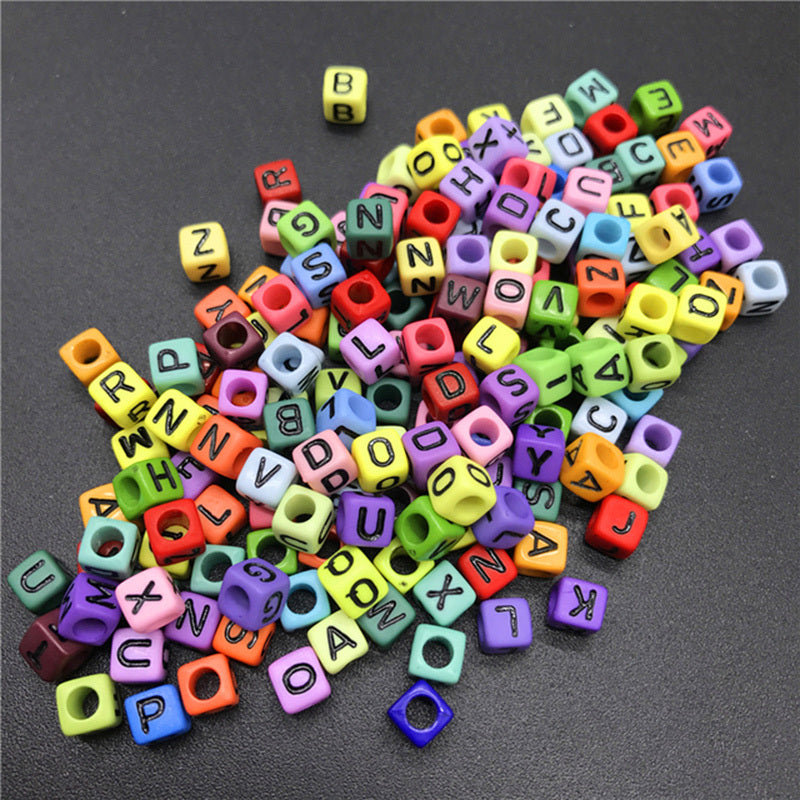 100pcs Colorful Letter Acrylic Beaded Accessory
