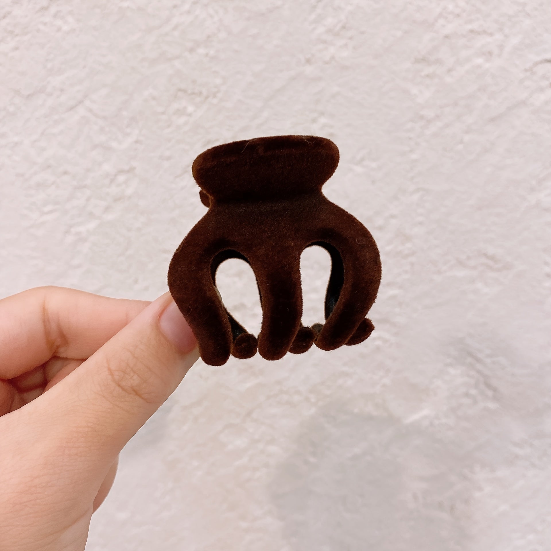 Fall Winter Flocking Pumpkin Hair Claw Clip Strong Grip 3pcs