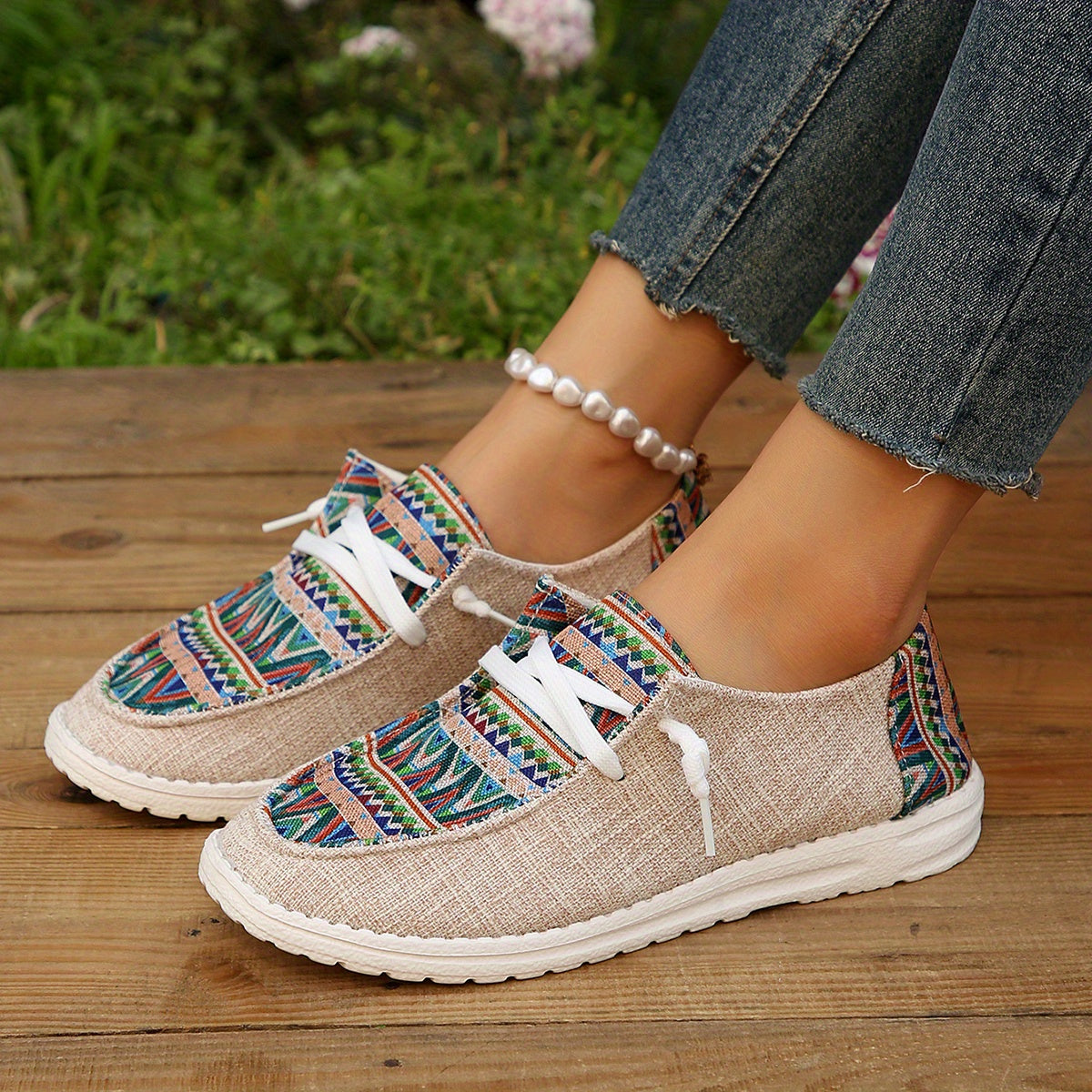 Women's Retro Printed Sneakers Casual Lace Up Outdoor Shoes Lightweight Low Top