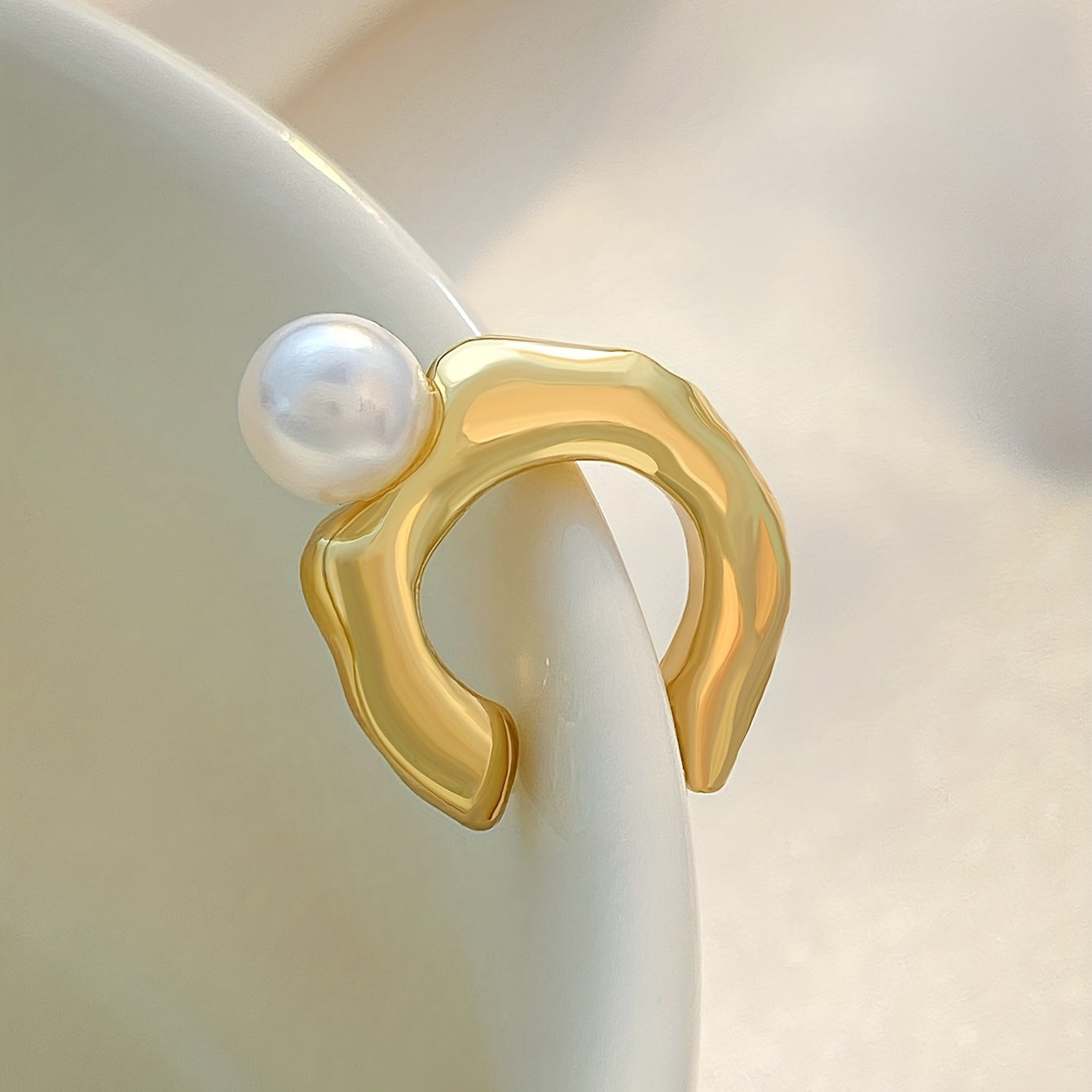 Faux Pearl Decor Ear Cuff Minimalist Style Jewelry