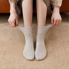 Maple Leaf Embroidery Socks Soft Mid Tube Stockings Women's Hosiery