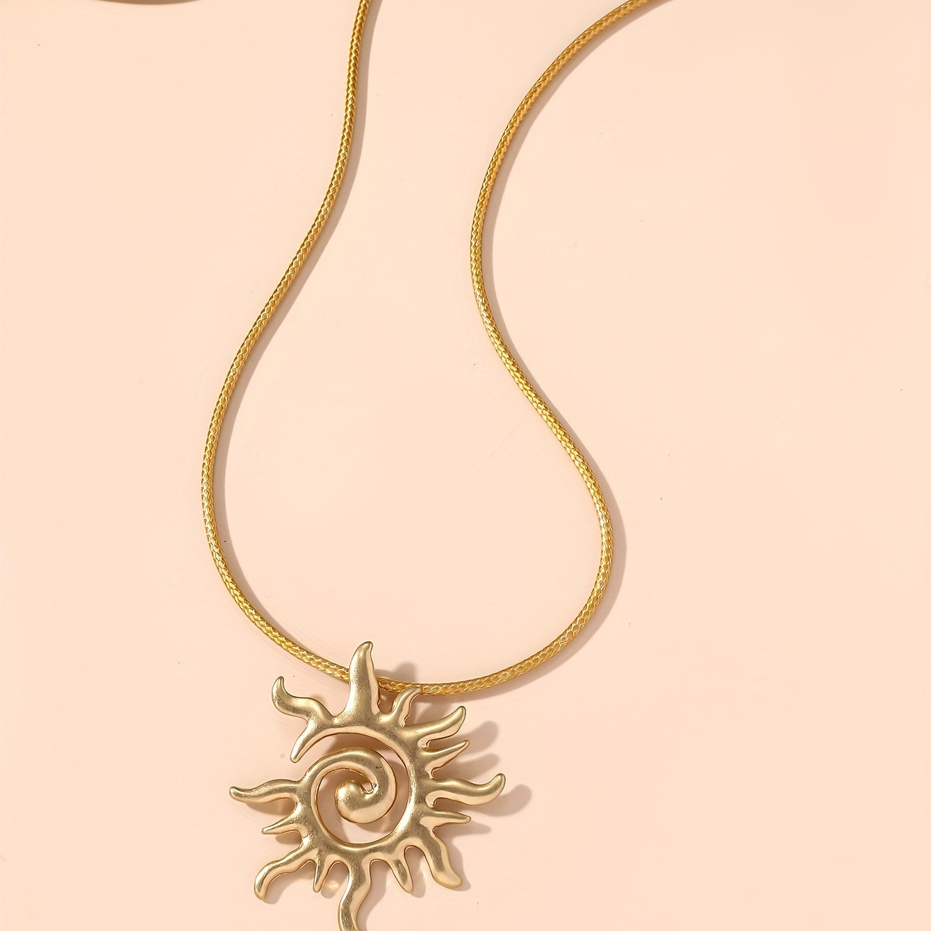 Golden Big Sun Pendant Necklace Vintage Style Neck Accessories