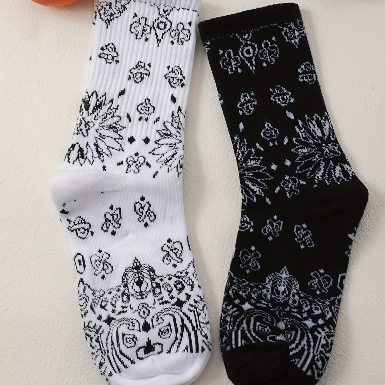 Geometric Pattern Mid Tube Socks for Women