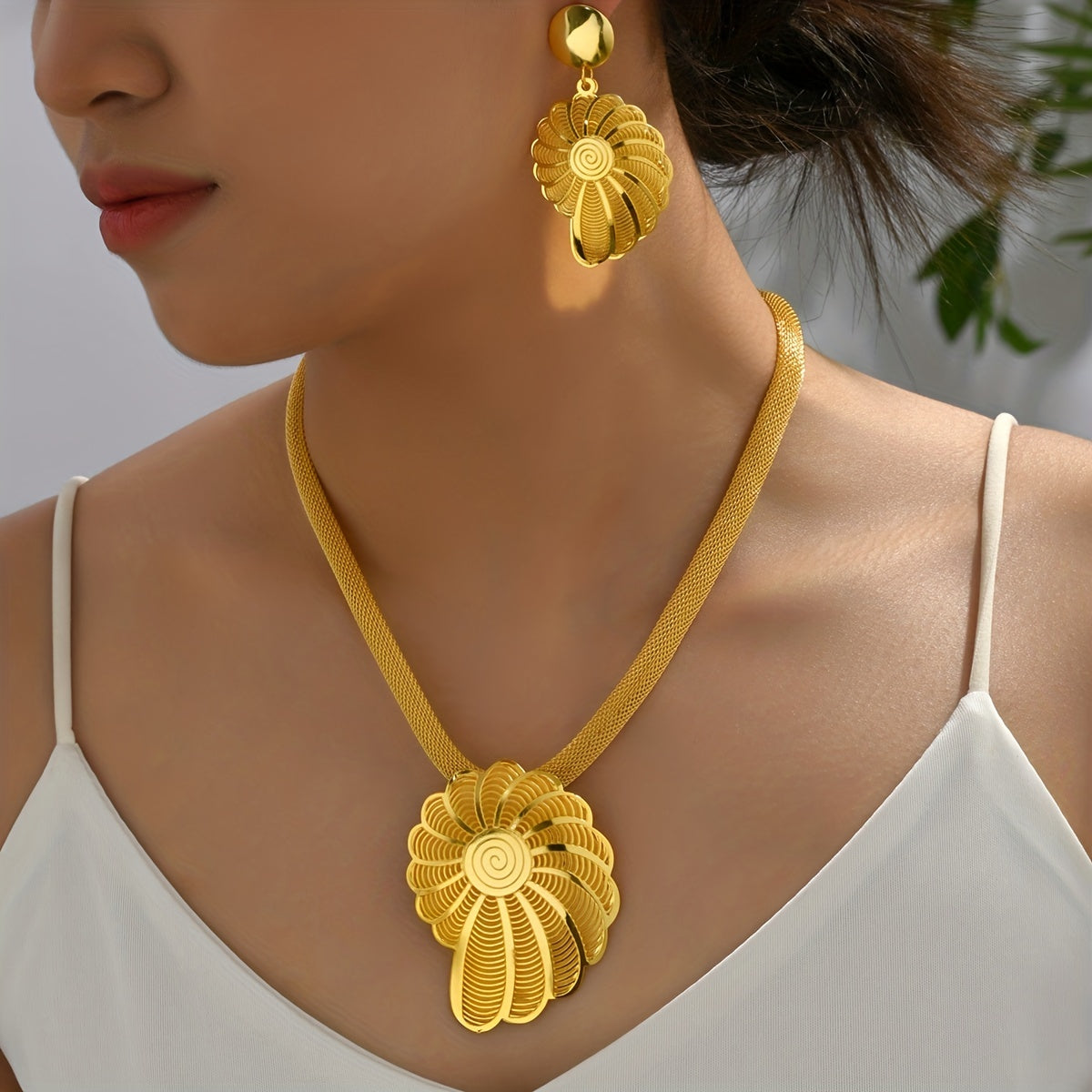 18K Plated Conch Bridal Necklace & Earrings Set for Women