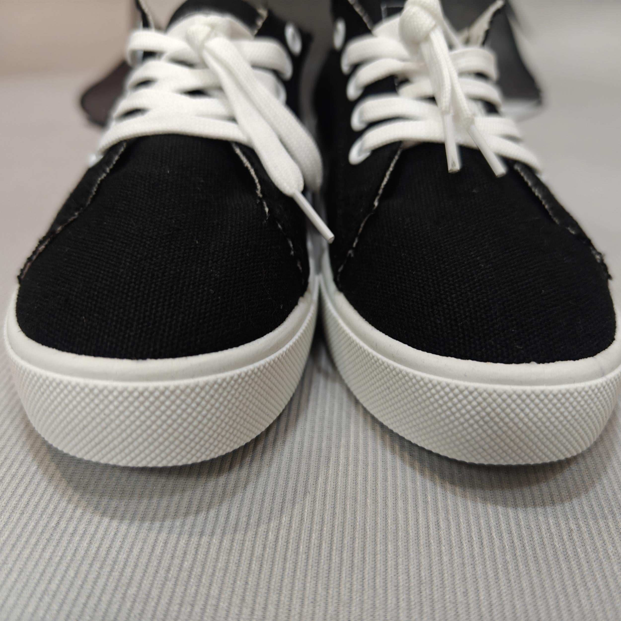 Women's Canvas Lace Up Flat Sneakers Lightweight Low Top Shoes